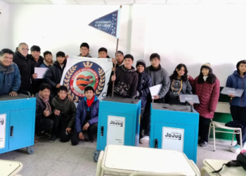 PROMACE: Instituciones educativas reciben con entusiasmo Aulas Digitales Móviles