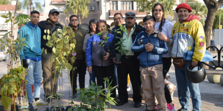 Por el día del árbol: positiva actividad en Plaza Belgrano