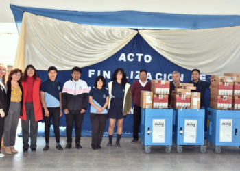 En el Secundario 48 culminó la entrega de Aulas Digitales Móviles en todas las instituciones educativas de la provincia