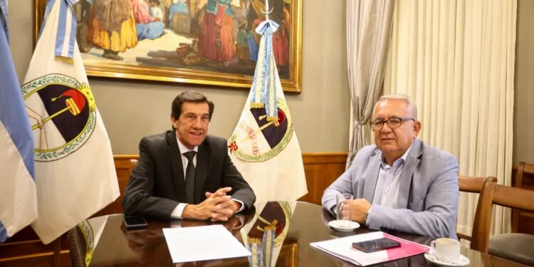 El sueño de la cancha sintética de hockey está cada vez más cerca de cumplirse