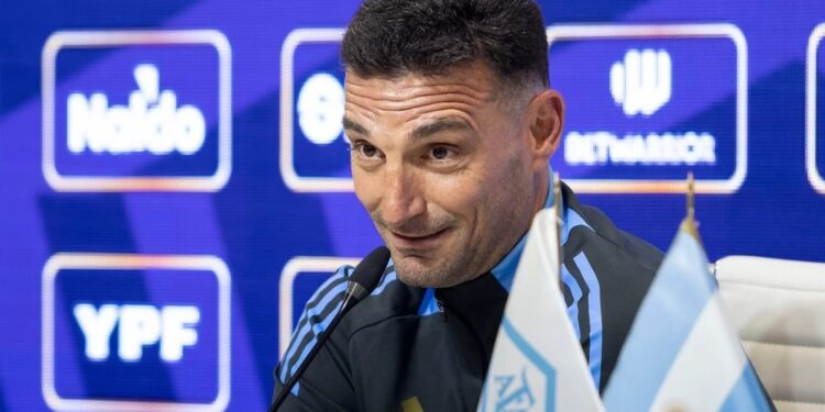 Scaloni habló sobre el futuro de la Selección con Messi a la cabeza