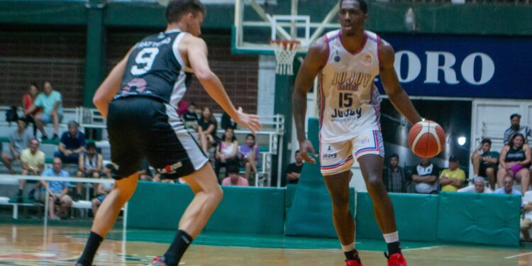 Jujuy Básquet cayó anoche en Tucumán ante Estudiantes