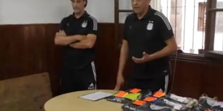 El ex árbitro internacional Sergio Pezzota inaugura la Escuela de Árbitros Provincial de fútbol en Jujuy