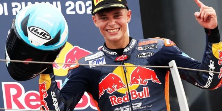 Perrone, luego de las prácticas libres 2 en Moto 3: “Estoy bien, con ganas de la Qualy”