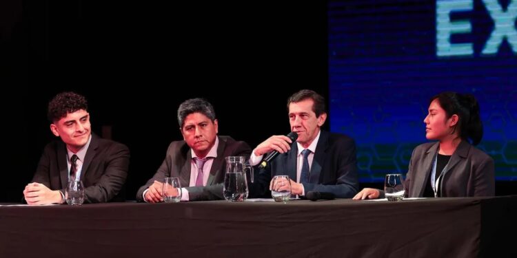 Sadir inauguró la JoSEII para estudiantes de ingeniería industrial y carreras afines