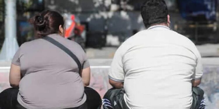 En Argentina, 4 de cada 10 personas con obesidad consideran que tener esta condición se debe a su falta de voluntad