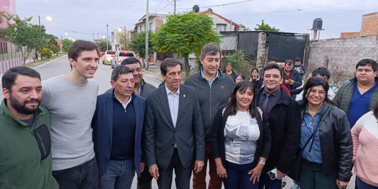El Carmen inauguro el pavimento de calle Laprida
