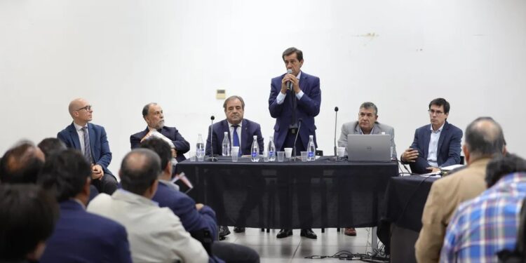 Sadir abrió el tratamiento del proyecto de coparticipación provincial