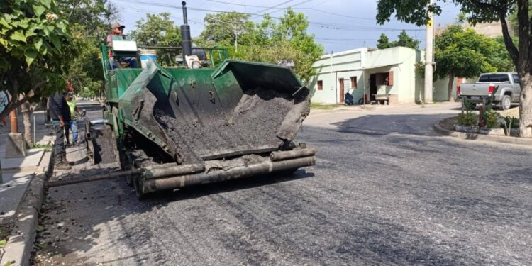 Se realizó el asfaltado de otro tramo de calle Pedro Goyena