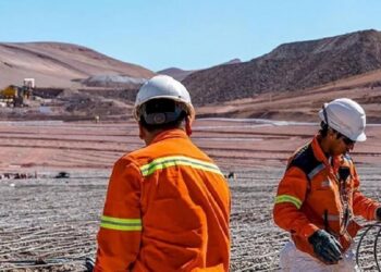 Recibió $220 millones de indemnización por error y se niega a devolver el dinero