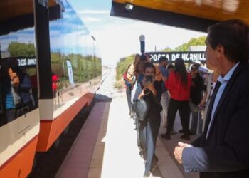 Inauguran el nuevo apeadero del Tren Solar de la Quebrada en la histórica Posta de Hornillos
