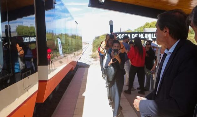 Inauguran el nuevo apeadero del Tren Solar de la Quebrada en la histórica Posta de Hornillos