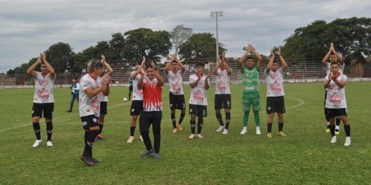 Atlético San Pedro goleó a Pumitas y clasificó a la final