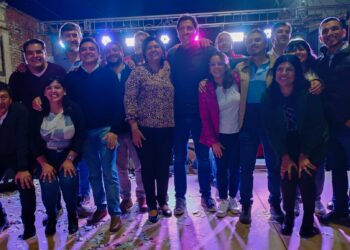 El Carmen recibió a los candidatos del Frente Jujuy Crece en un cierre de campaña multitudinario