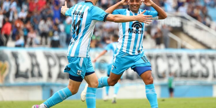 Gimnasia venció a su homónimo de Mendoza y quedó como único puntero