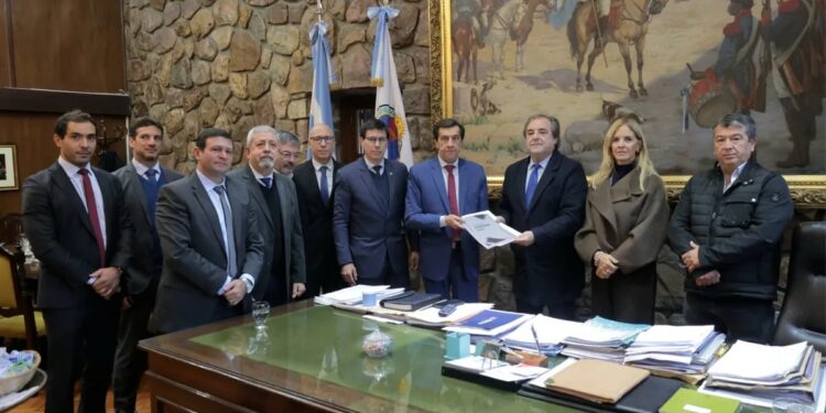 El Gobernador Carlos Sadir rindió cuentas ante la Legislatura