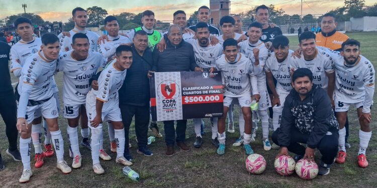 Zapla venció a Pumitas y está en cuartos de final