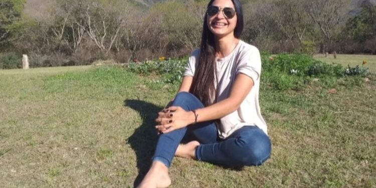 María Elizabet Yucra presenta en Jujuy la Maestría en Energía y Canalización