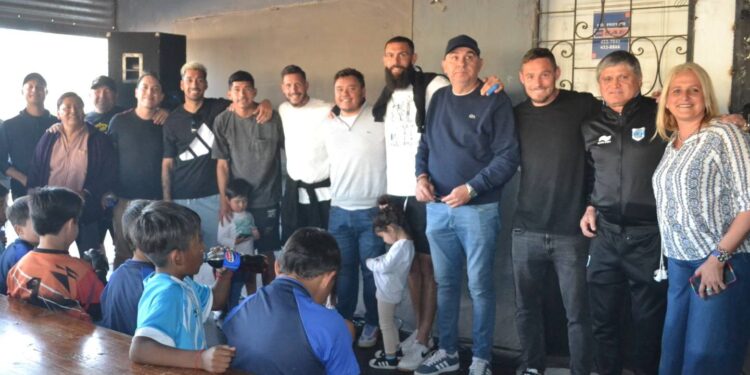 Gimnasia agasajó a «lobitas» y «lobitos»