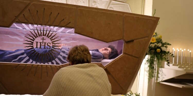 El Papa canonizó al primer santo millennial: “El influencer de Dios”