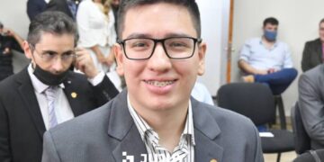 Imputaron al ex concejal de La Libertad Avanza que retenía parte del salario a una mujer para exigir favores sexuales