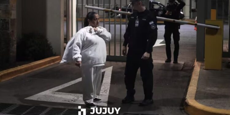 Llegó a Ezeiza el cuarto avión con argentinos deportados de Estados Unidos