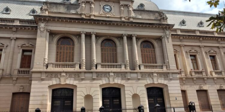 Rejerarquización para trabajadores de la Administración Pública Provincial