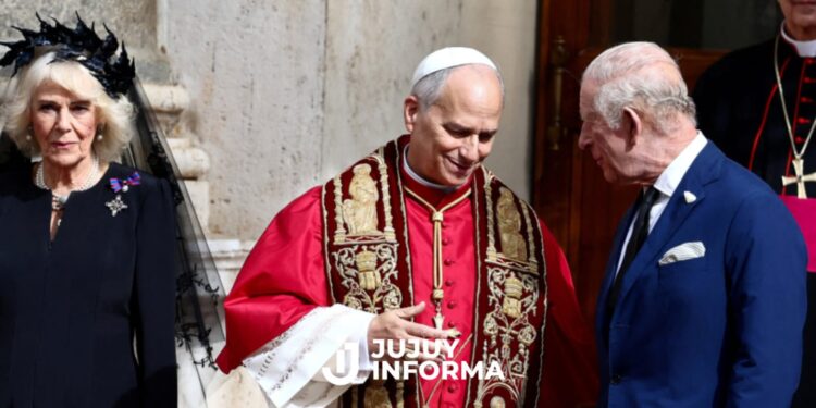 El Papa y el rey de Inglaterra rezaron juntos 500 años después del cisma anglicano