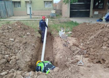 Cada vez falta menos para que barrio Tupac Amaru cuente con la red de cloaca