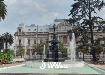 El Gobernador de la Provincia, Carlos Sadir, anunció modificaciones en su equipo de gobierno