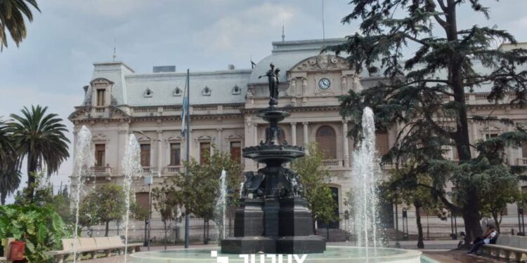 El Gobernador de la Provincia, Carlos Sadir, anunció modificaciones en su equipo de gobierno