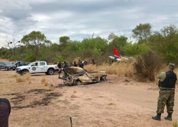En Rosario de la Frontera se estrelló un avión narco con 140 kilos de droga