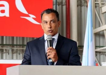 Por el caso Andis, ordenan secuestrar el celular a Mastropietro, pero los agentes del aeropuerto se demoraron y el teléfono “desapareció”