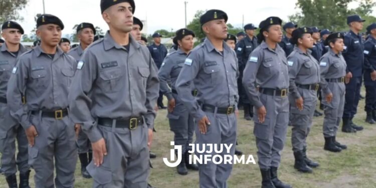 Egresaron 133 efectivos del Instituto Universitario Provincial de Seguridad