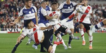 «Que se vayan todos…» el hit de la caótica derrota de River con Gimnasia La Plata