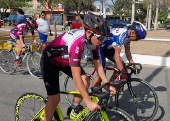 El Domingo corren La Mendieta-Carahunco
