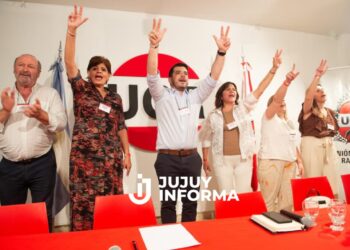 Leonel Chiarella es el nuevo presidente de la UCR y el más joven en la historia del radicalismo