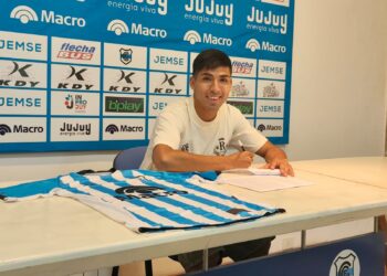 El sampedreño Juan Pablo Córdoba renovó con el «lobo»