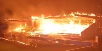 Un equipo de Finlandia descendió, sus hinchas quemaron su estadio y la dirigencia tomó una drástica medida