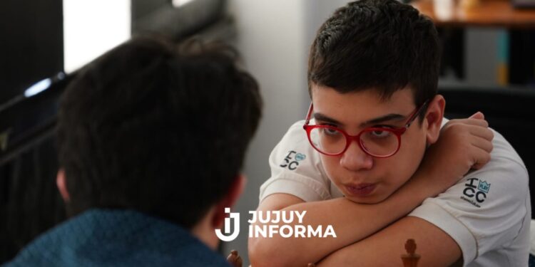 Faustino Oro fue elegido como el mejor ajedrecista juvenil del mundo