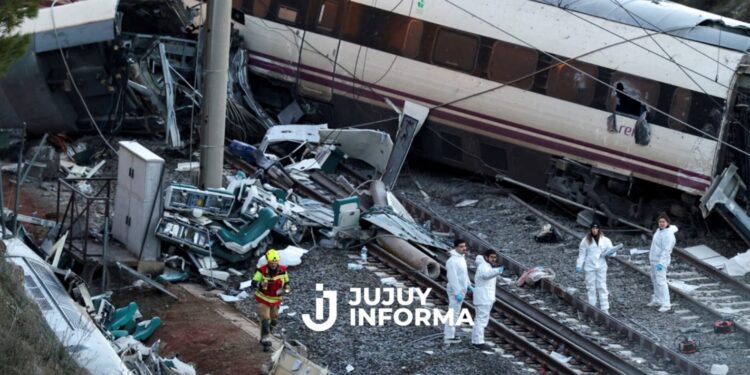Tragedia en el sur de España: ascienden a 40 los muertos por el choque entre dos trenes de alta velocidad
