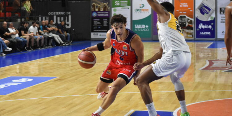 Jujuy Básquet y una épica victoria ante Comunicaciones