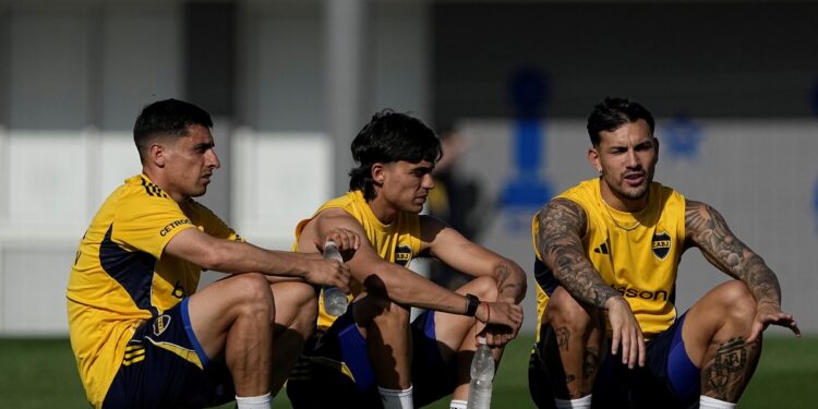 Boca debuta ante Riestra en La Bombonera con la mira puesta en volver a ser campeón