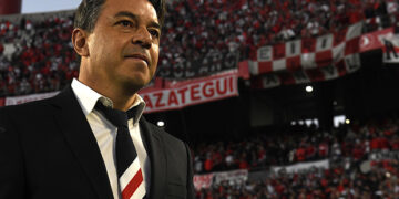 River enfrenta a Banfield, en lo que será la despedida de Gallardo