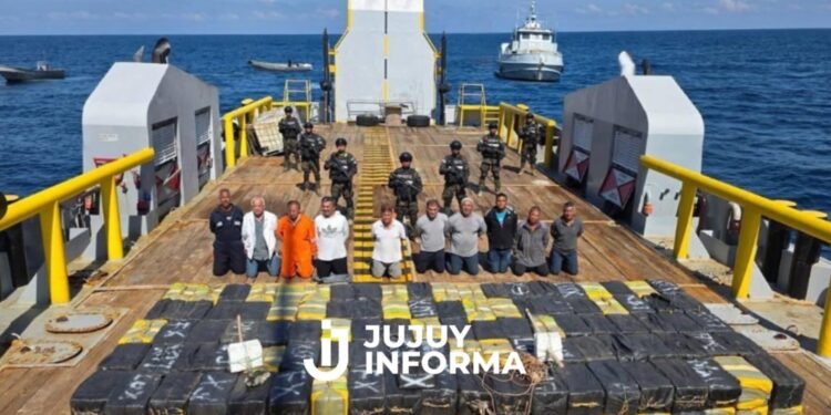 Nayib Bukele anunció la incautación más grande de cocaína en la historia de El Salvador