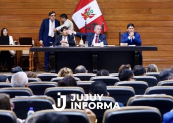 El Congreso peruano destituyó al presidente José Jerí