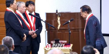 José María Balcázar Zelada fue elegido nuevo presidente de Perú