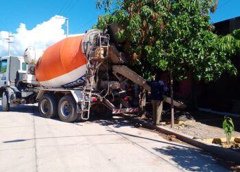 En San Pedro continúan los trabajos de pavimentación en Prolongación Paterson