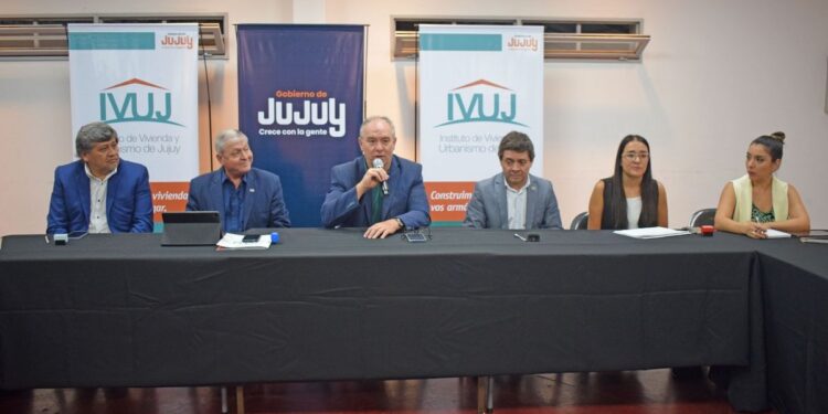 Licitaciones IVUJ: 19 ofertas de empresas constructoras para edificar viviendas en Capital y El Carmen