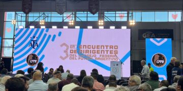 Dirigentes de la Liga del Ramal estuvieron presentes en el encuentro de dirigentes del CFFA
